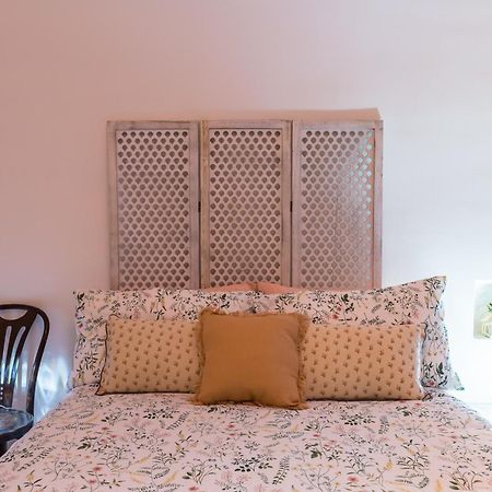 Eccehomo 29 La Casa Di Piero Apartment Наполи Екстериор снимка