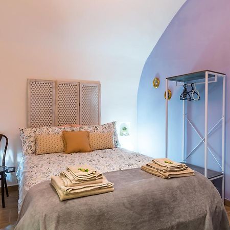 Eccehomo 29 La Casa Di Piero Apartment Наполи Екстериор снимка