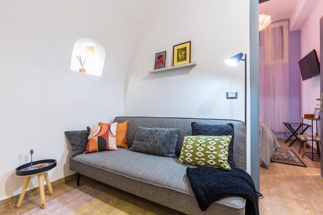 Eccehomo 29 La Casa Di Piero Apartment Наполи Екстериор снимка