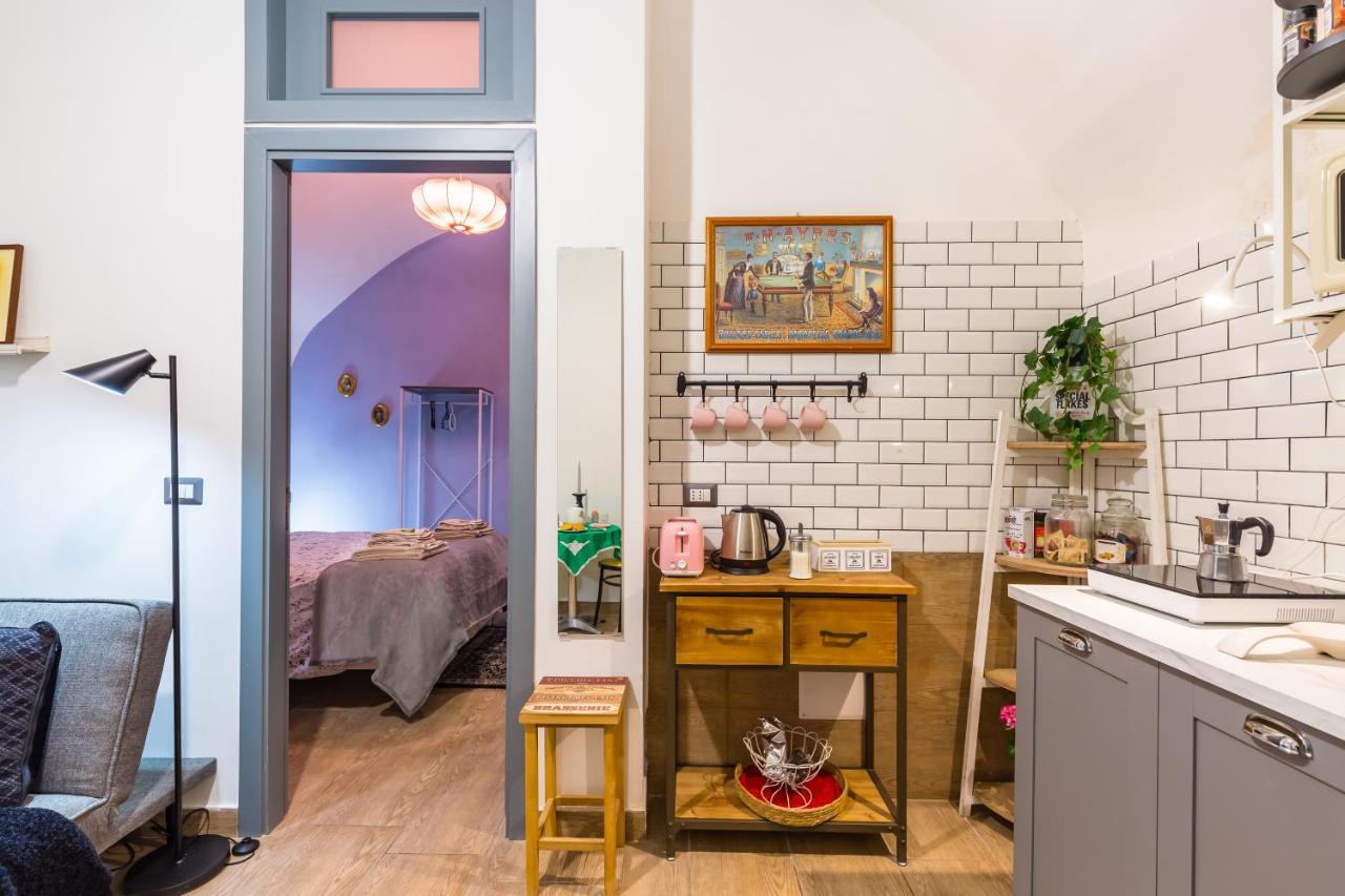 Eccehomo 29 La Casa Di Piero Apartment Наполи Екстериор снимка